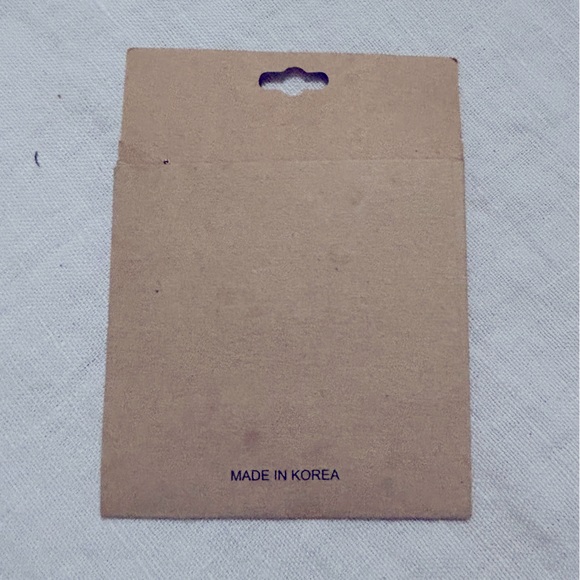 New Gold Leaf Necklace by Joy Susan ✨Beautiful Gift✨ - Picture 3 of 3